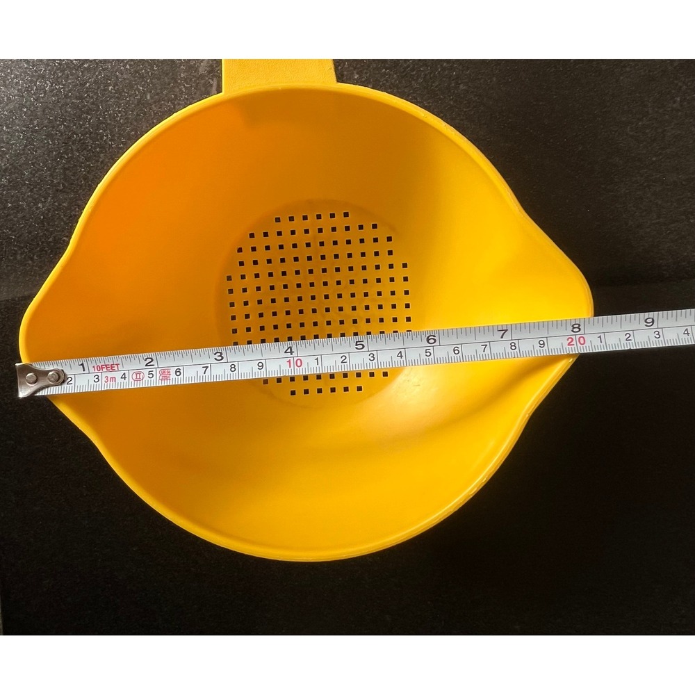 Vintage TUPPERWARE Yellow Colander Strainer #1200-3 One Quart - Picture 8 of 8